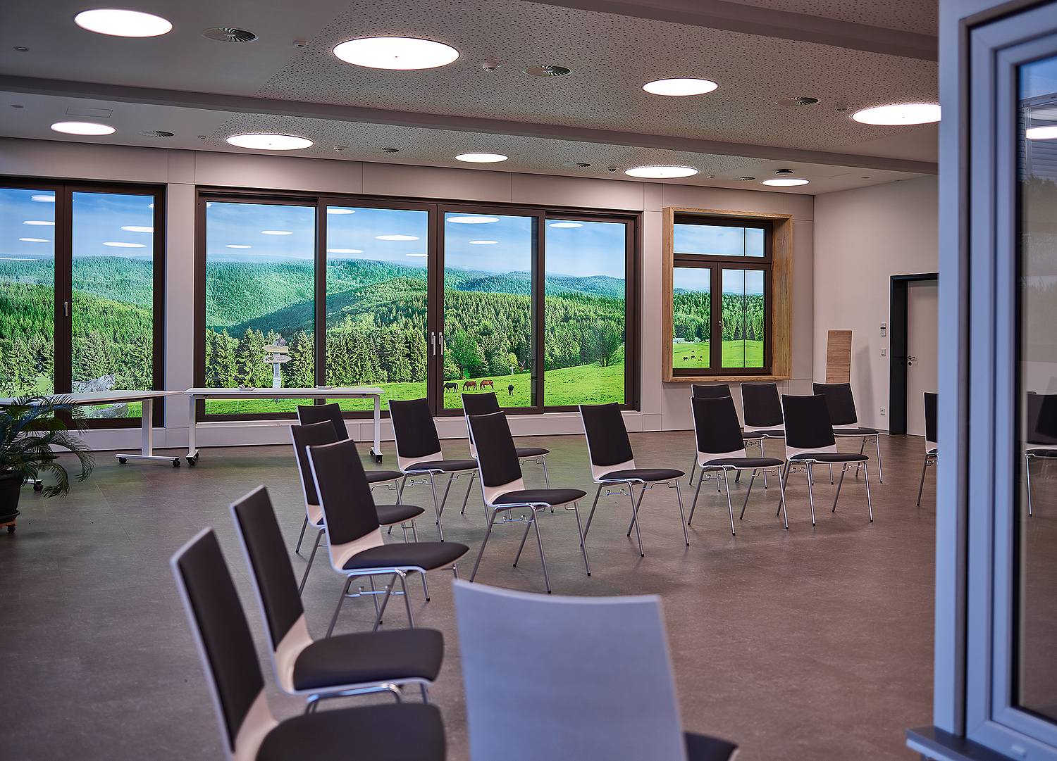 Raumgestaltung Innenarchitektur Unternehmen TMP Panorama (© Papenfuss | Atelier)