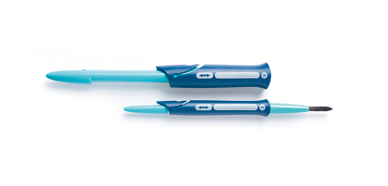Clic & Go Pinsel Das Bild zeigt den Clic & Go Pinsel (für Faber-Castell, 2011). (© Papenfuss | Atelier)
