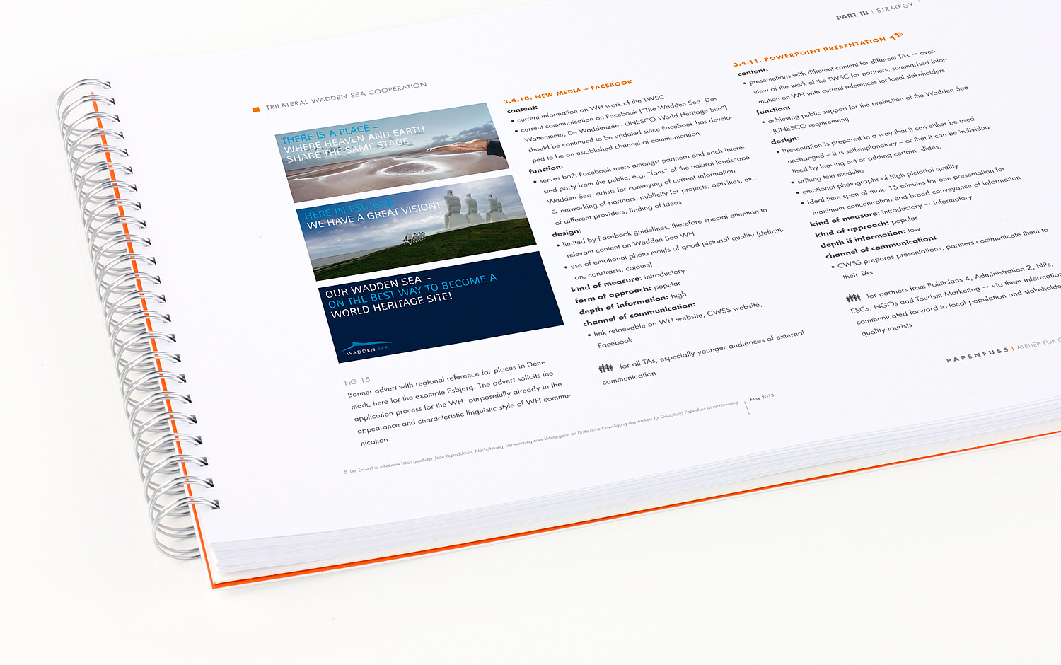 Weltnaturerbe Wattenmeer Kommunikationsstrategie Das Foto zeigt eine Mappe mit einem Auszug aus der erarbeiteten Kommunikationsstrategie. (für Trilaterale Wattenmeerkooperation) (© Papenfuss | Atelier)